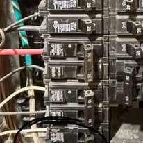 Primer plano de breakers